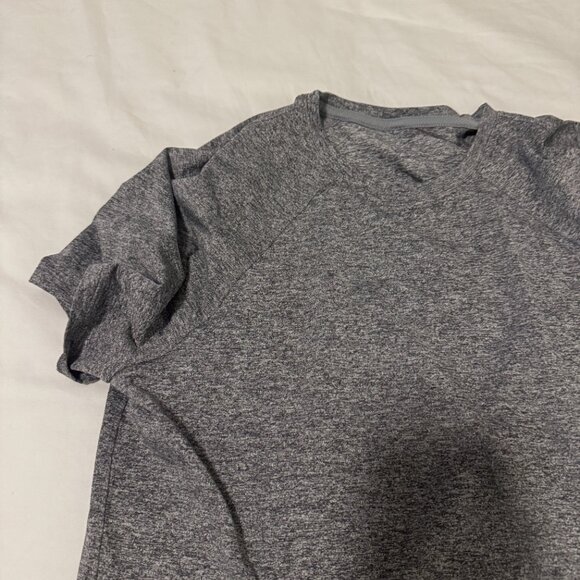 Lululemon License to Train Classic-Fit T-Shirt Heathered Black 8 - Picture 6 of 8